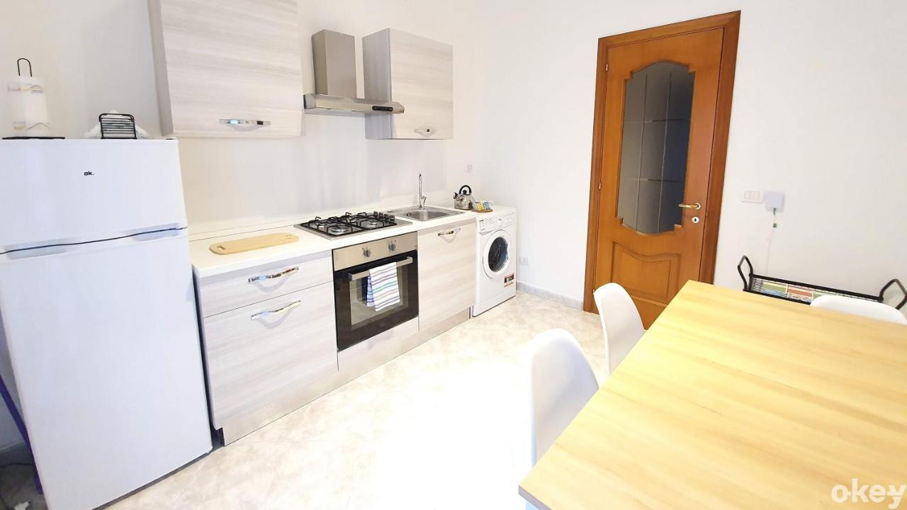 Twin Room Apulia Accommodation - Bari Policlinico Экстерьер фото