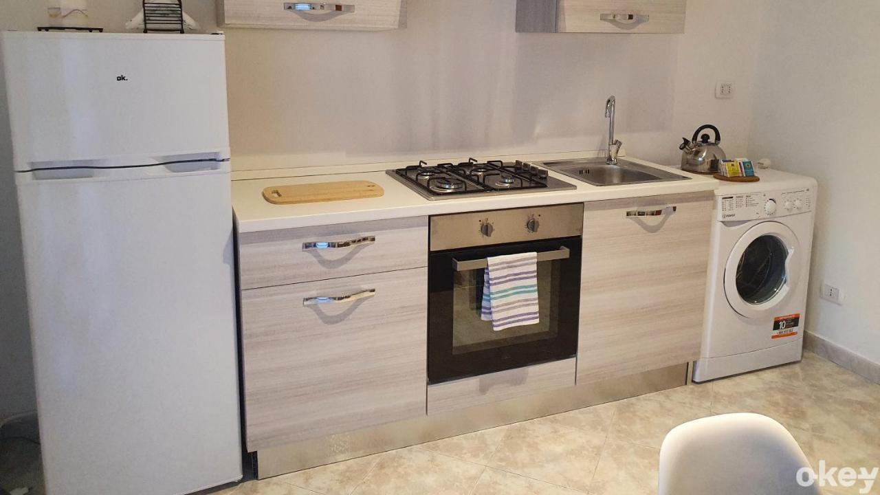 Twin Room Apulia Accommodation - Bari Policlinico Экстерьер фото